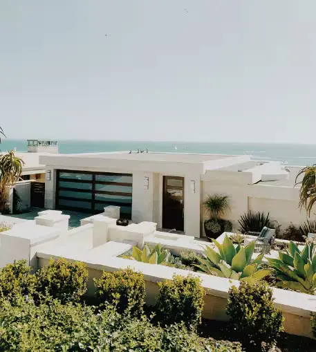 Casa moderna con vista a la playa